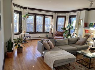 1408 W Warner Ave #3W, Chicago, IL 60613