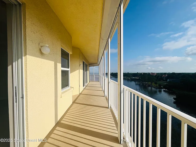 490 Sail Ln #605 — Photo 11