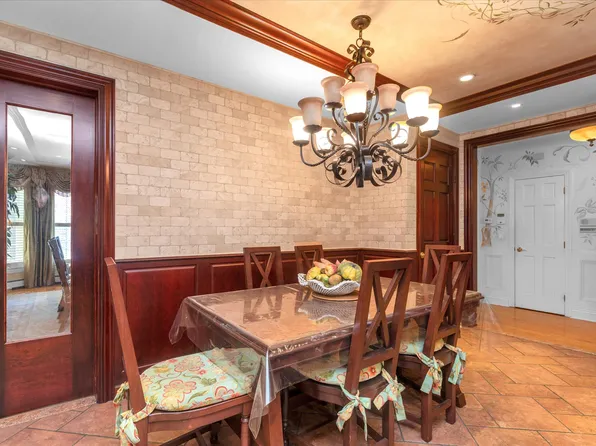 4 Point Crescent image 8 of 25