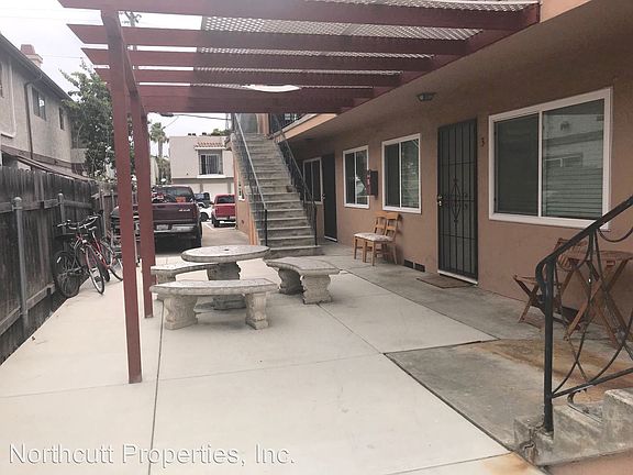3rd image of 4575 North Ave APT 07