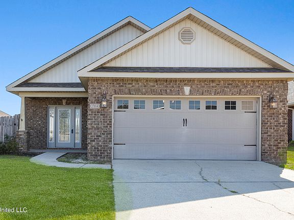 2nd image of 17014 Date Palm Dr