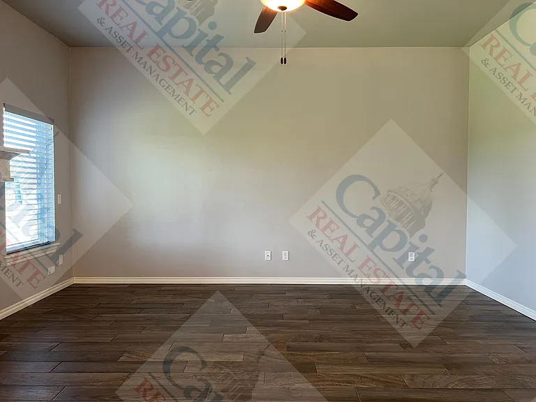 3316 NW 158th Ter — Photo 5