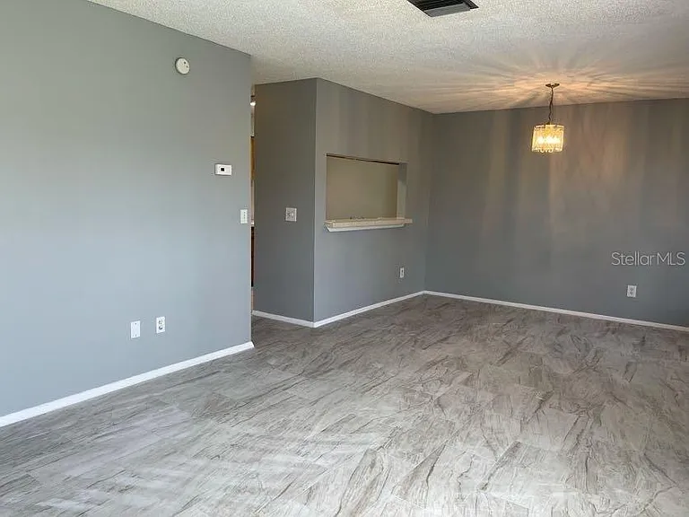 1004 Northlake Dr #1004 — Photo 5