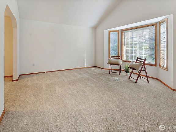 4th image of 6912 15th Avenue SE
