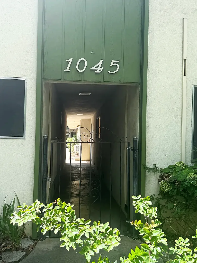 Bidwell Manor Apartments — Photo 3