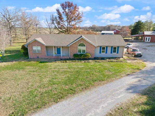 4150 Striped Bridge Rd, Hopkinsville, KY 42240