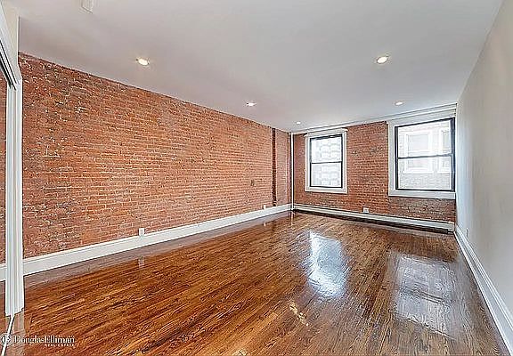 3rd image of 120 W 25th St APT 5E