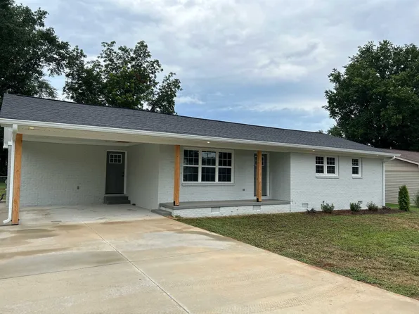 310 Edison Ave, Muscle Shoals, AL 35661