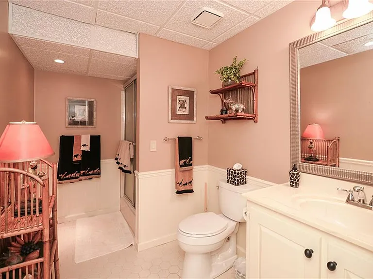1640 Lazy River Ln — Photo 73