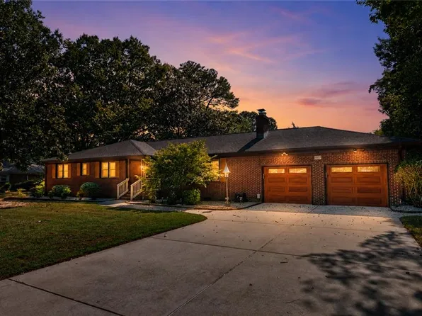 1637 Wakefield Dr, Virginia Beach, VA 23455