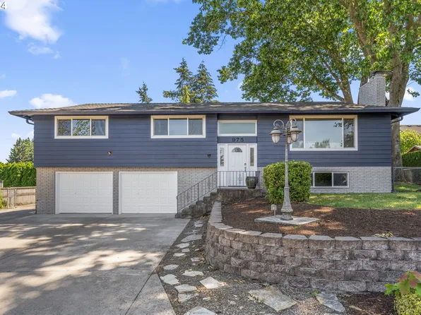 975 NW 12th Ave, Canby, OR 97013