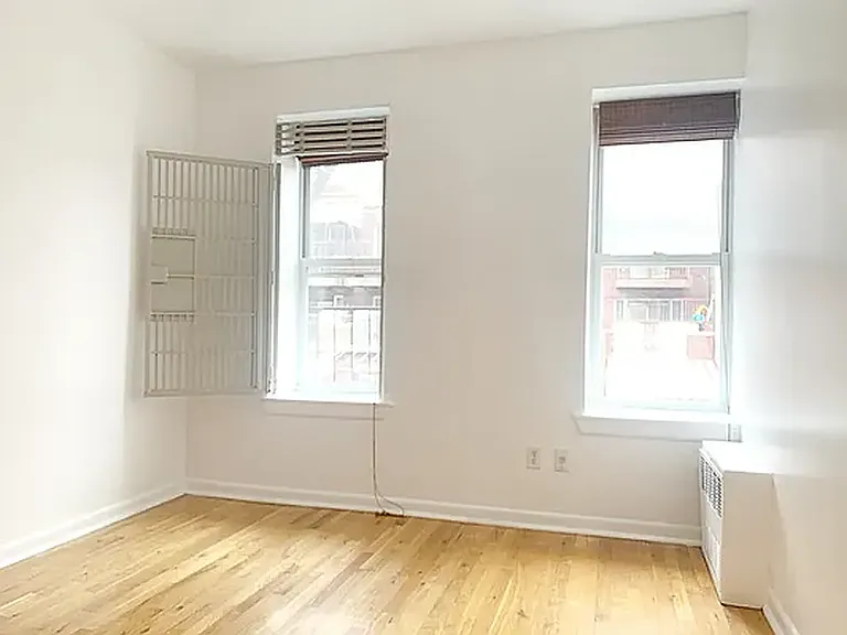95 S 8th St #3F — Photo 4