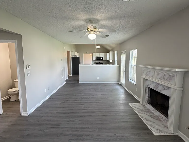 10744 Misty Meadows Ct — Photo 11