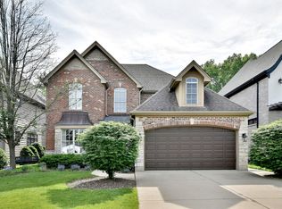 900 S Chatham Ave, Elmhurst, IL
