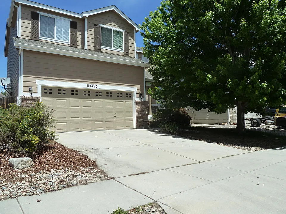 4490 Crow Creek Dr