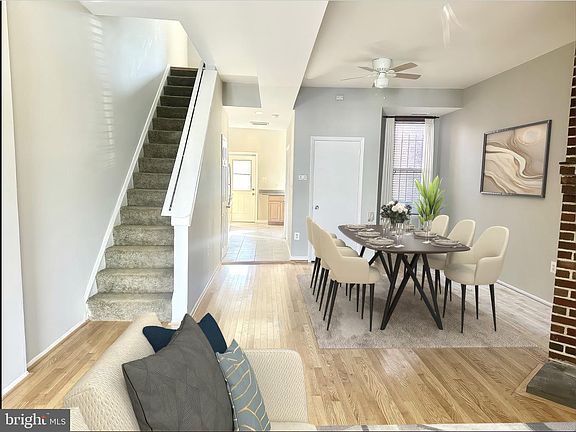 3rd image of 1305 F St NE