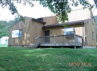 140 Browns Ln, Newport, OH 45768
