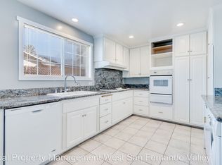 23451 Styles St, Woodland Hills, CA 91367