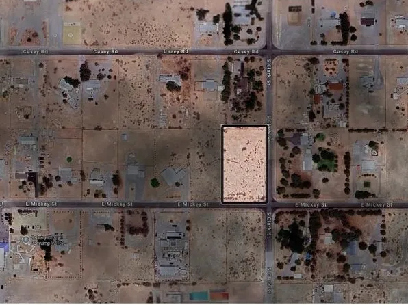 1230 E Mickey St, Pahrump, NV 89048