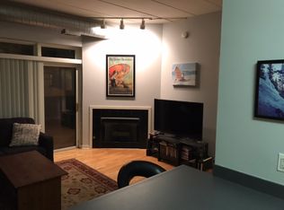 1155 W Madison St APT 210, Chicago, IL 60607