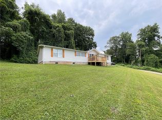 4431 Rockford Rd, Boonville, NC 27011