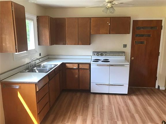 5th image of 110 McLain Dr