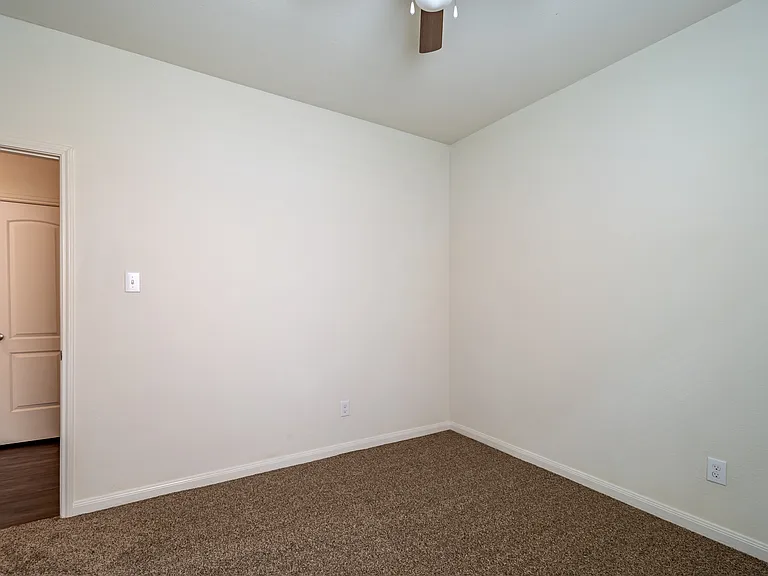 1911 Hot Springs Way — Photo 19