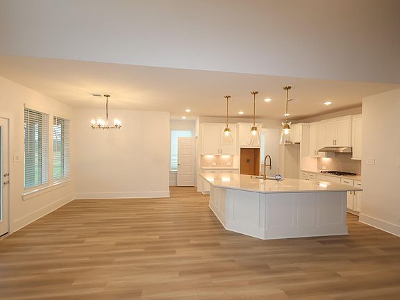 5th image of 20910 Holm Oak Way