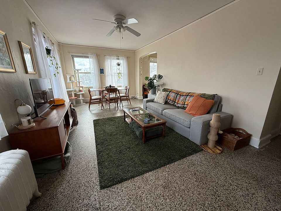 1st image of 3953 N Maryland Ave APT 47