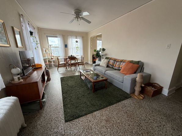 3953 N Maryland Ave APT 42