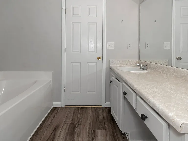 2542 Walter Way — Photo 16