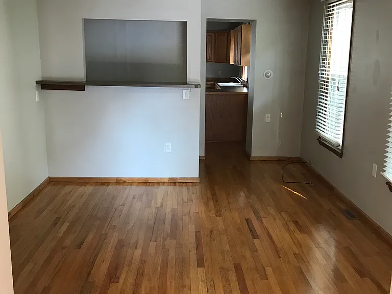 138 National Ave SW — Photo 2