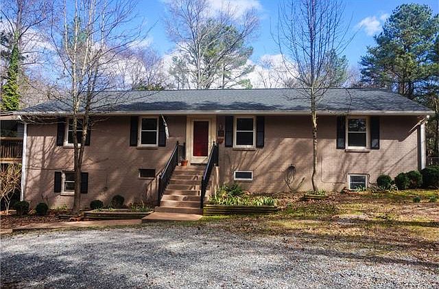 1st image of 15066 Llama Ln