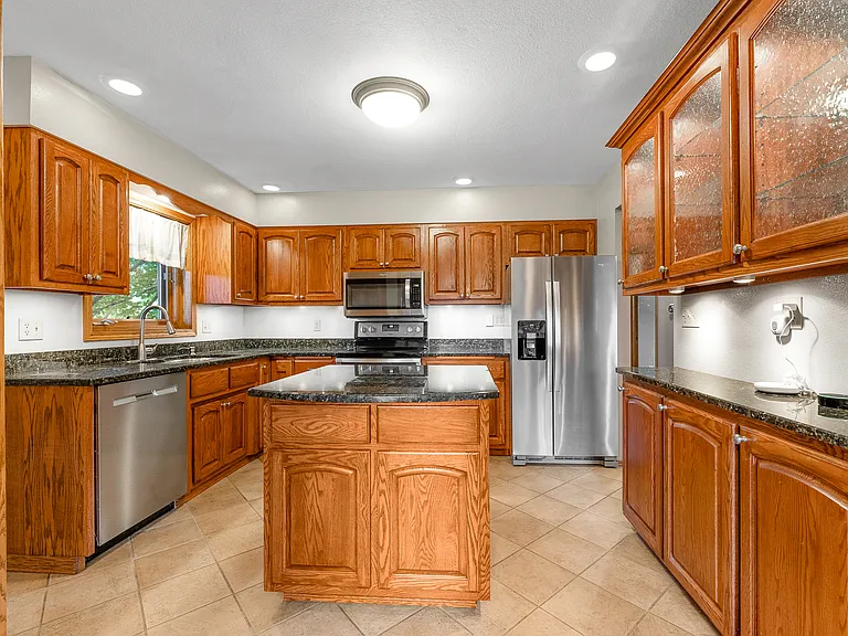 2317 S Bahnson Ave — Photo 4