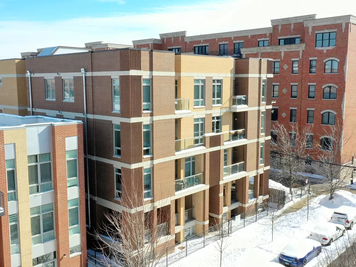 2817 N Oakley Ave #3S, Chicago, IL 60618 | Zillow