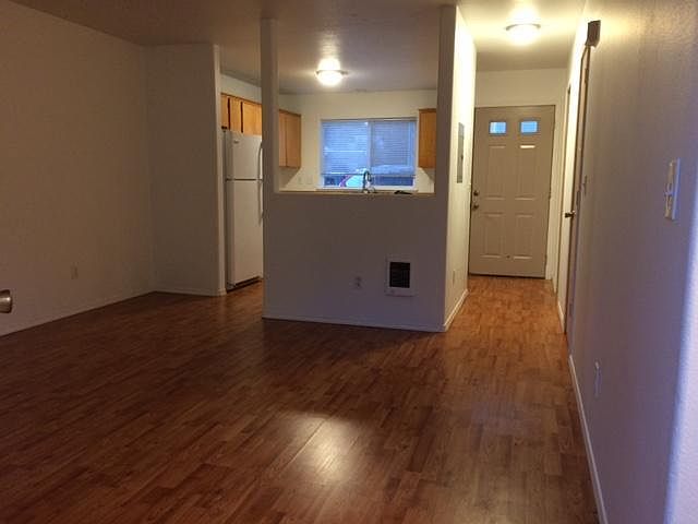 1st image of 815 Gillis St #B-5