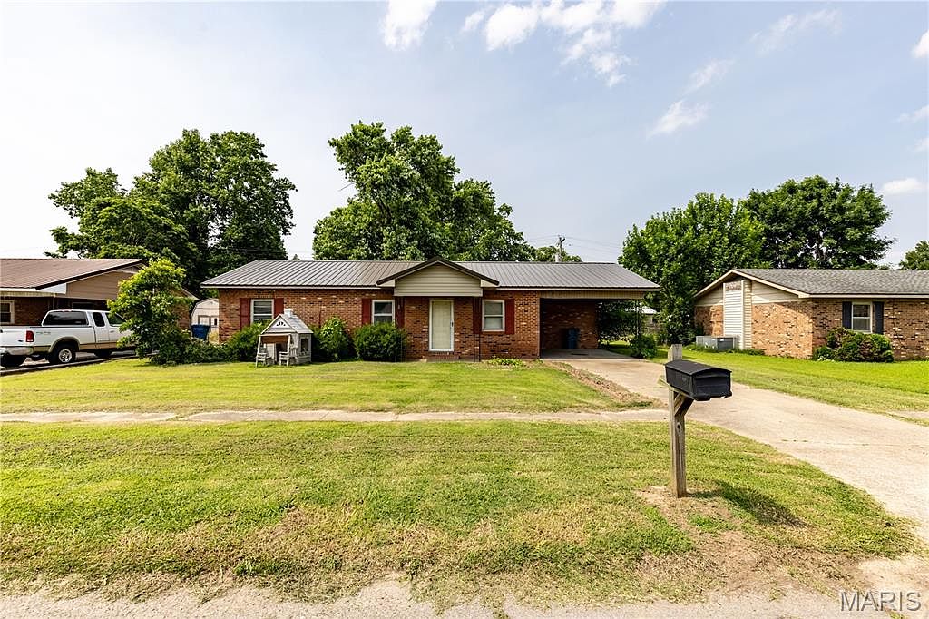 141 Saint Catherine Ln, New Madrid, MO 63869 | MLS #25038824