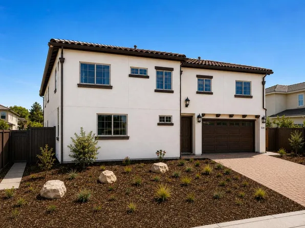 1001 Amore St, Hollister, CA 95023