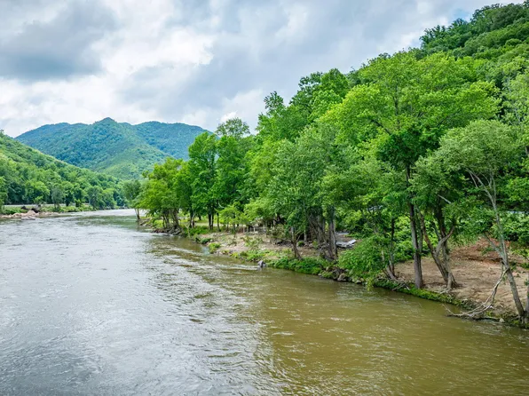 2191 E Highway 25 #70, Del Rio, TN 37727