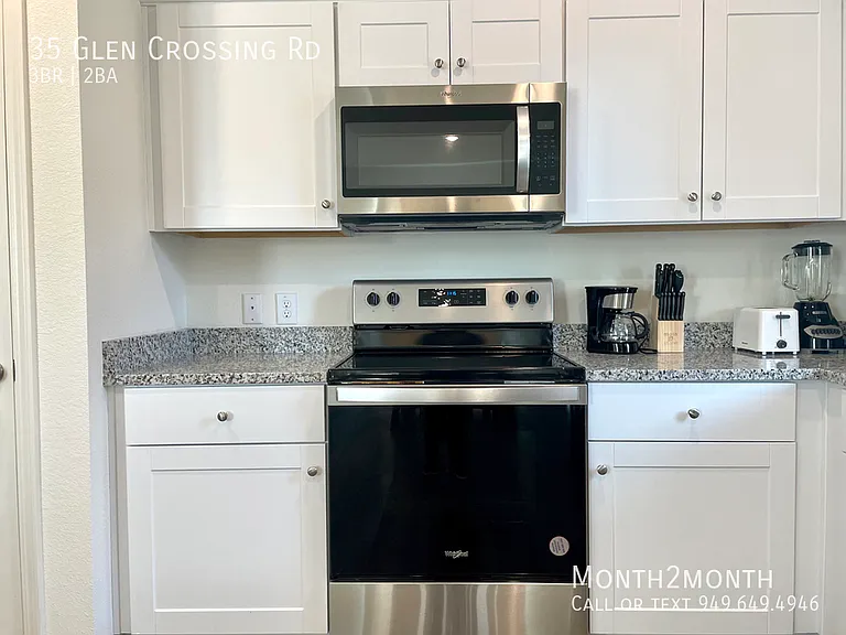 35 Glen Crossing Rd — Photo 10
