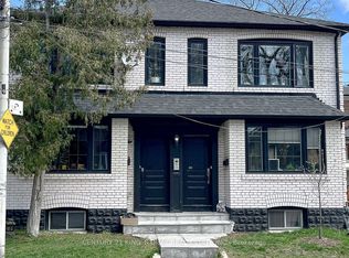 301 Cleveland St #301, Toronto, ON M4S2W7