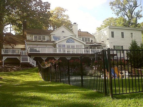 2nd image of 280 N Wyoming Ave