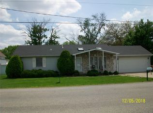 7 E Illinois St, New Baden, IL 62265
