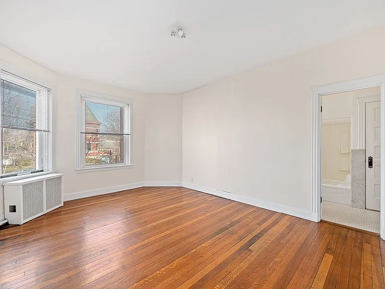The Maplewood — Photo 15