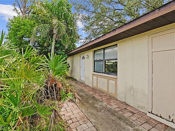 3rd image of 8148 San Carlos Blvd