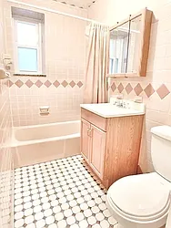 Rented by MAC Realty NY