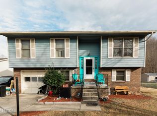 140 Wellington Dr, Middlesboro, KY 40965