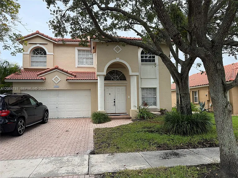 18414 NW 9th St — Photo 1