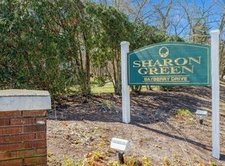 43 Bayberry Dr APT 4, Sharon, MA 02067