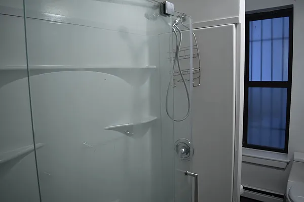 Rented by SERHANT. | media 25